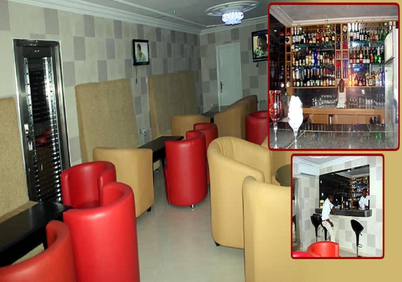 Chamcce Hotel Ajao Lagos Esterno foto