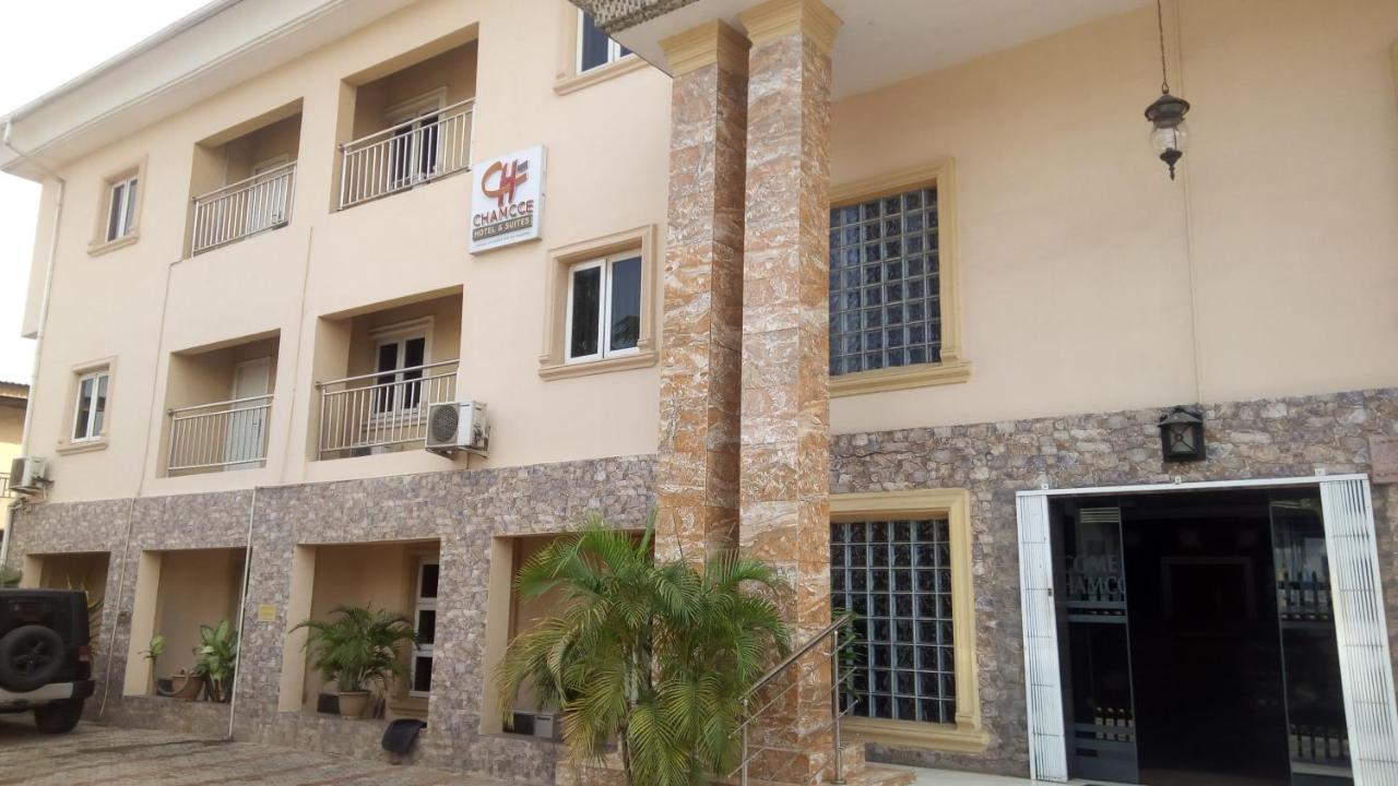 Chamcce Hotel Ajao Lagos Esterno foto