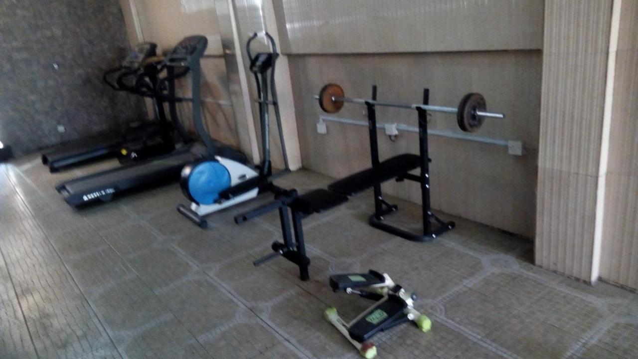 Chamcce Hotel Ajao Lagos Esterno foto